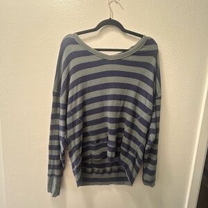 Mi Women's Blue and Gray Striped Sweater